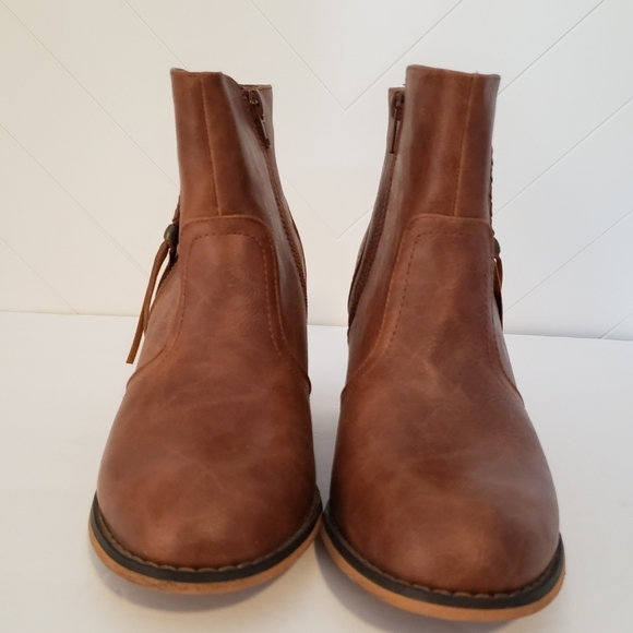 Brown Fringed Ankle Boots Women’s Size 10 - Picture 9 of 9